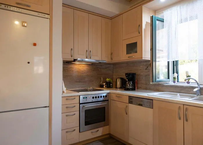 Stone Haven - Seafront Waves' Embrace Casa de Férias *