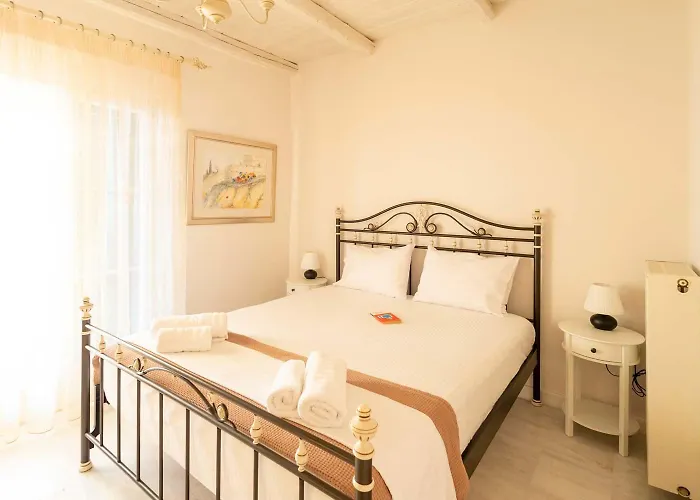 Stone Haven - Seafront Waves' Embrace Casa de Férias Verga Kalamata